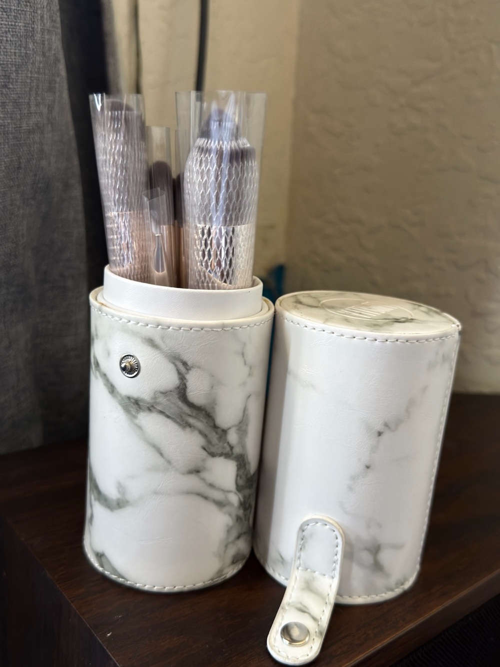 Marble-Pattern Travel Makeup Brush Holder - White